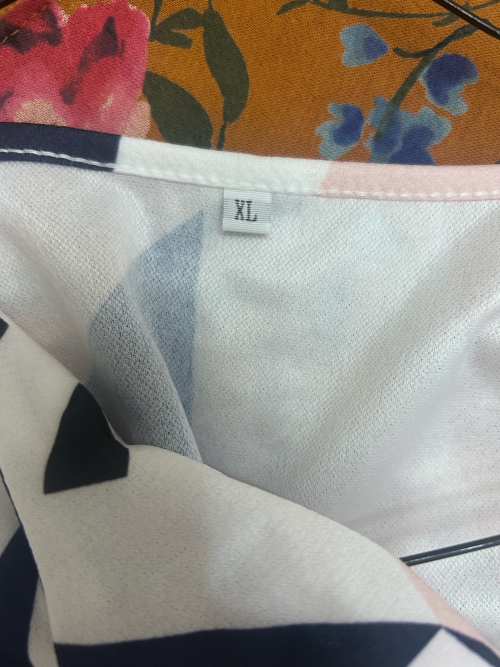 Geometric Print Midi Dress in Blush and‎ Black - Picture 3 of 7
